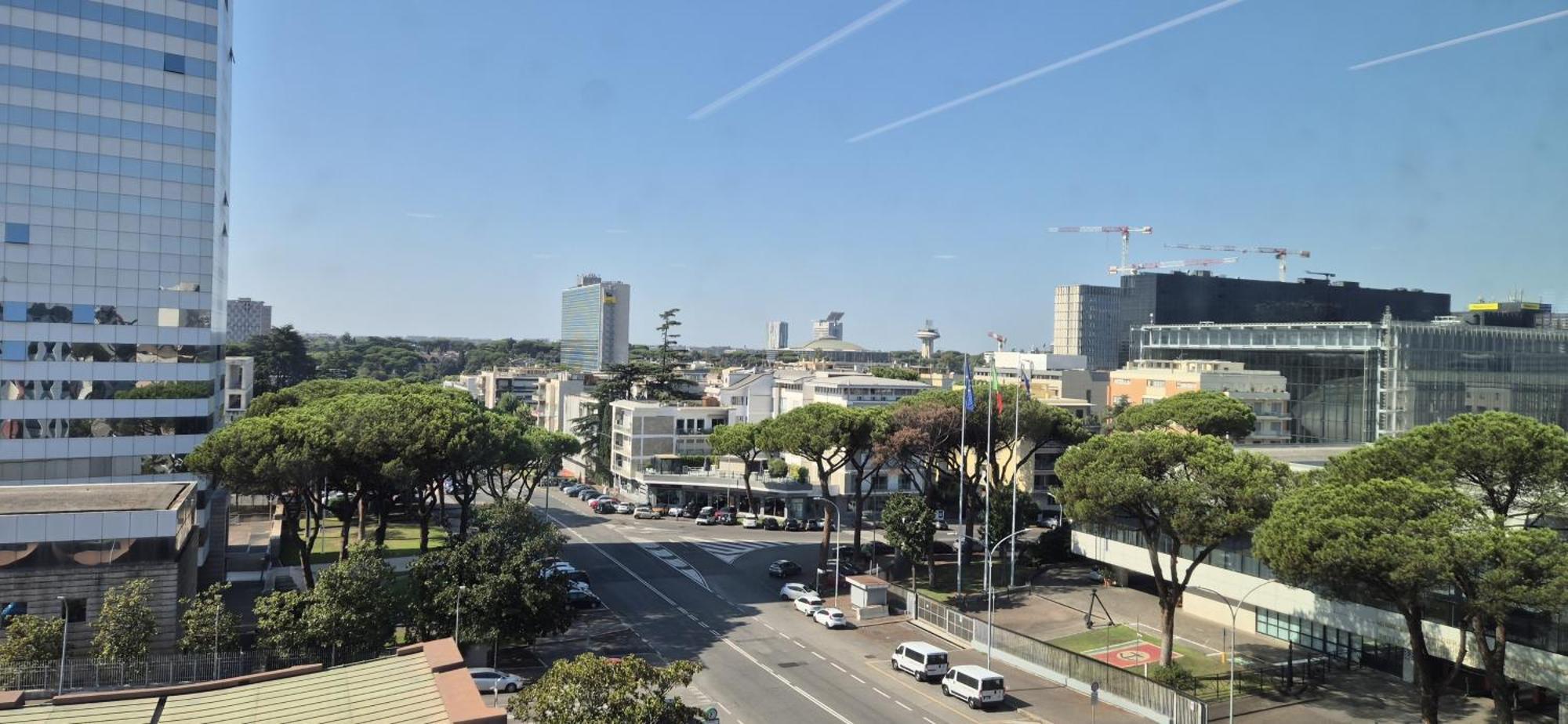Eur Fenix Apartment Free Parking Family Рим Екстериор снимка